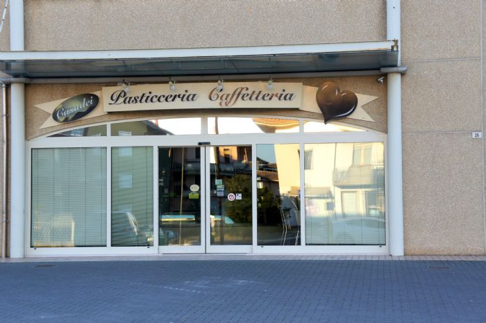 Bisacchi - FINESTRE - PORTE - CANCELLI  - produzione e vendita con 40 anni di esperienza - preventivi gratuiti - gambettolacon Porte Automatiche