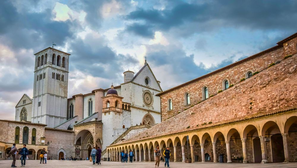 ASSISI1.png